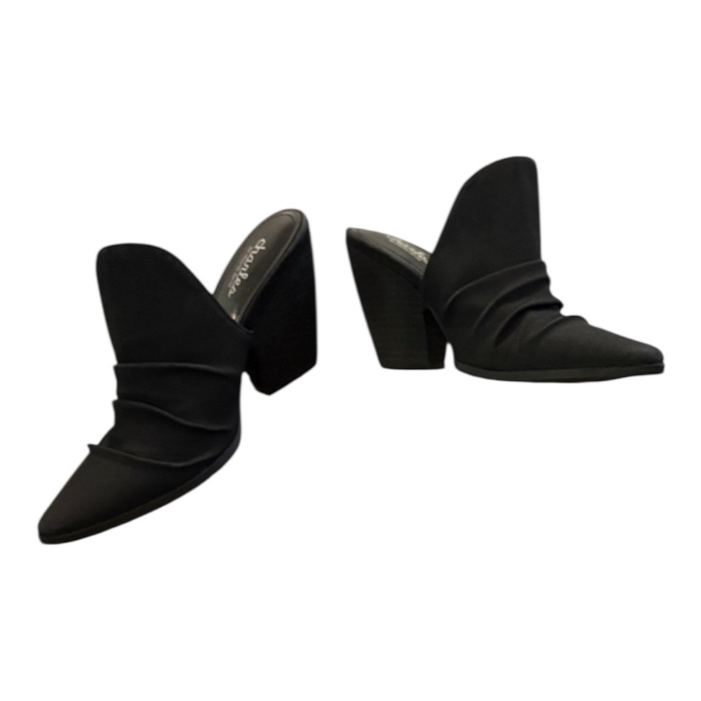 Charles David Black Women's Mules NWOB